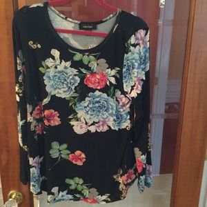 💝 NWT Karen Kane LS Tee
